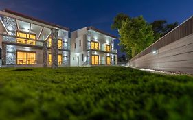 Alpe Luxury Accommodation Penelope Collection